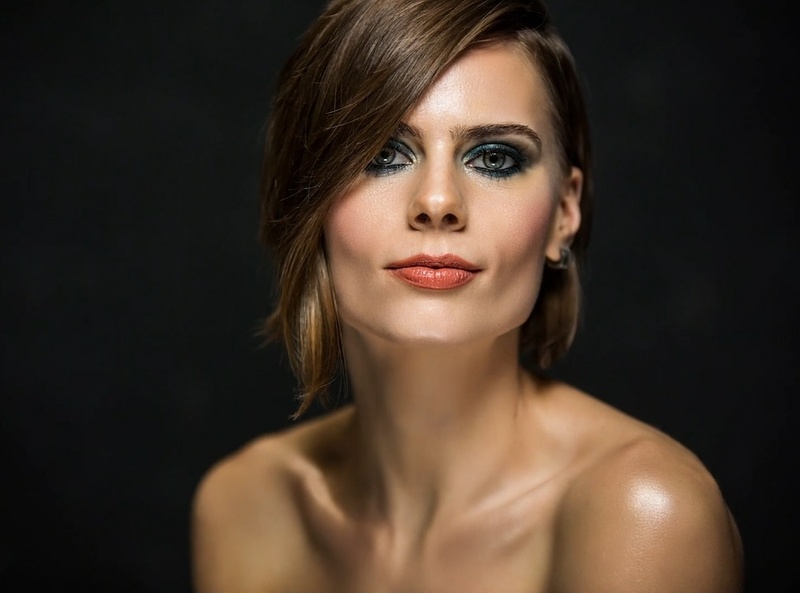 Female model photo shoot of Rozalinda Uhl