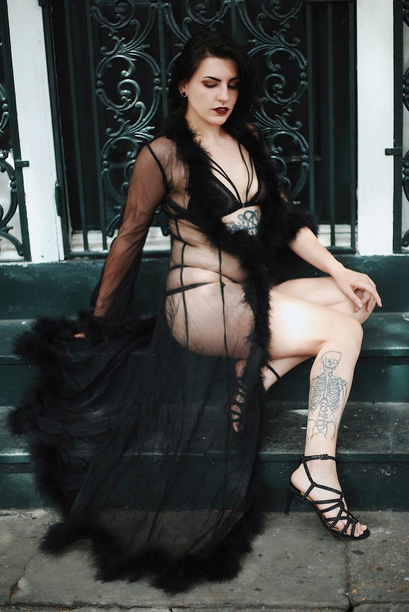 Female model photo shoot of Salem Sin