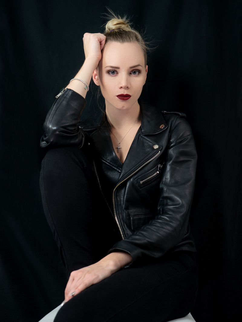 Female model photo shoot of Izabella Shalygina