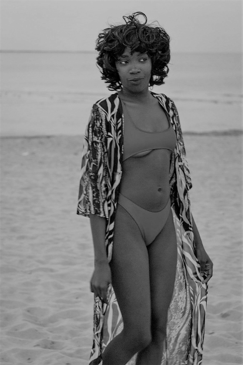 Female model photo shoot of Yakirasmith in norfolk beach