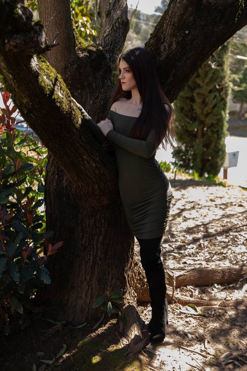 Female model photo shoot of AutumnSkye11 by david_atchison