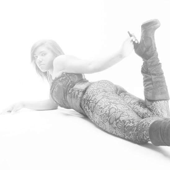 Female model photo shoot of Shanice Janelle
