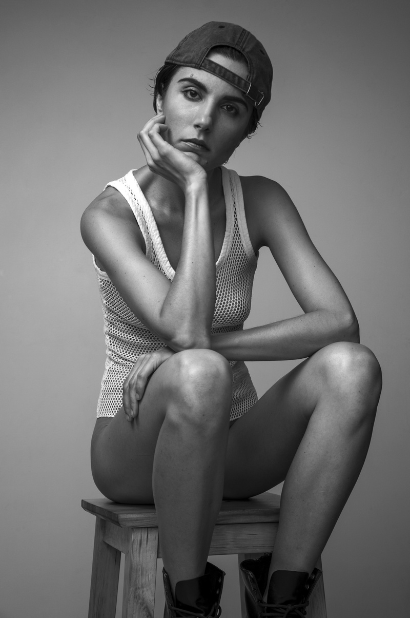Female model photo shoot of Roarie-yum by Jake Raynor