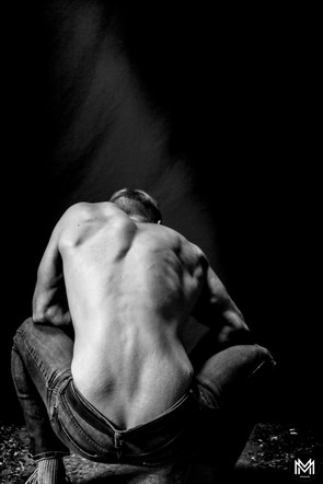 Male model photo shoot of Dylon james by Matt Mien