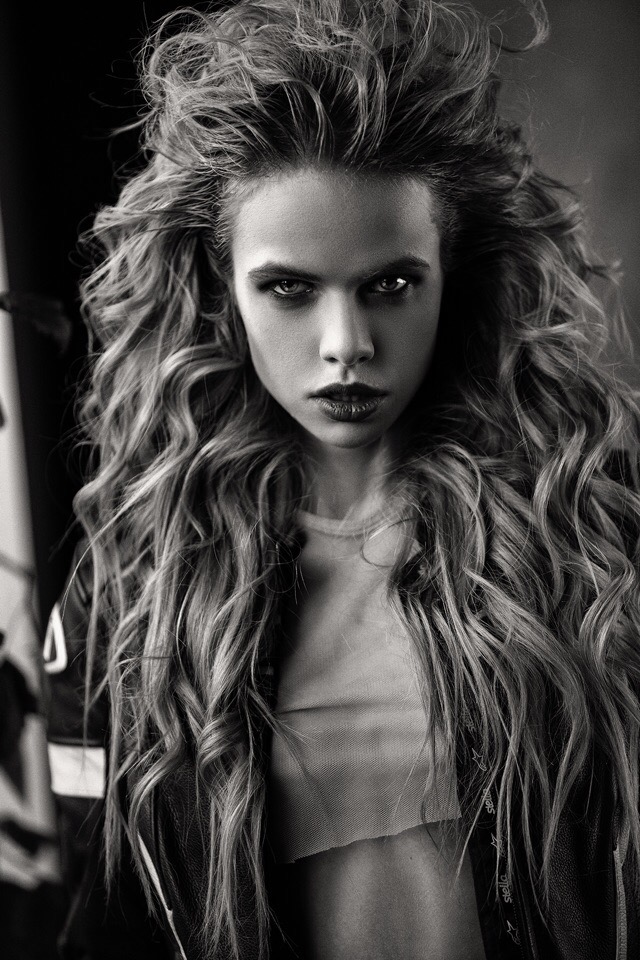Female model photo shoot of SmelovaAlex