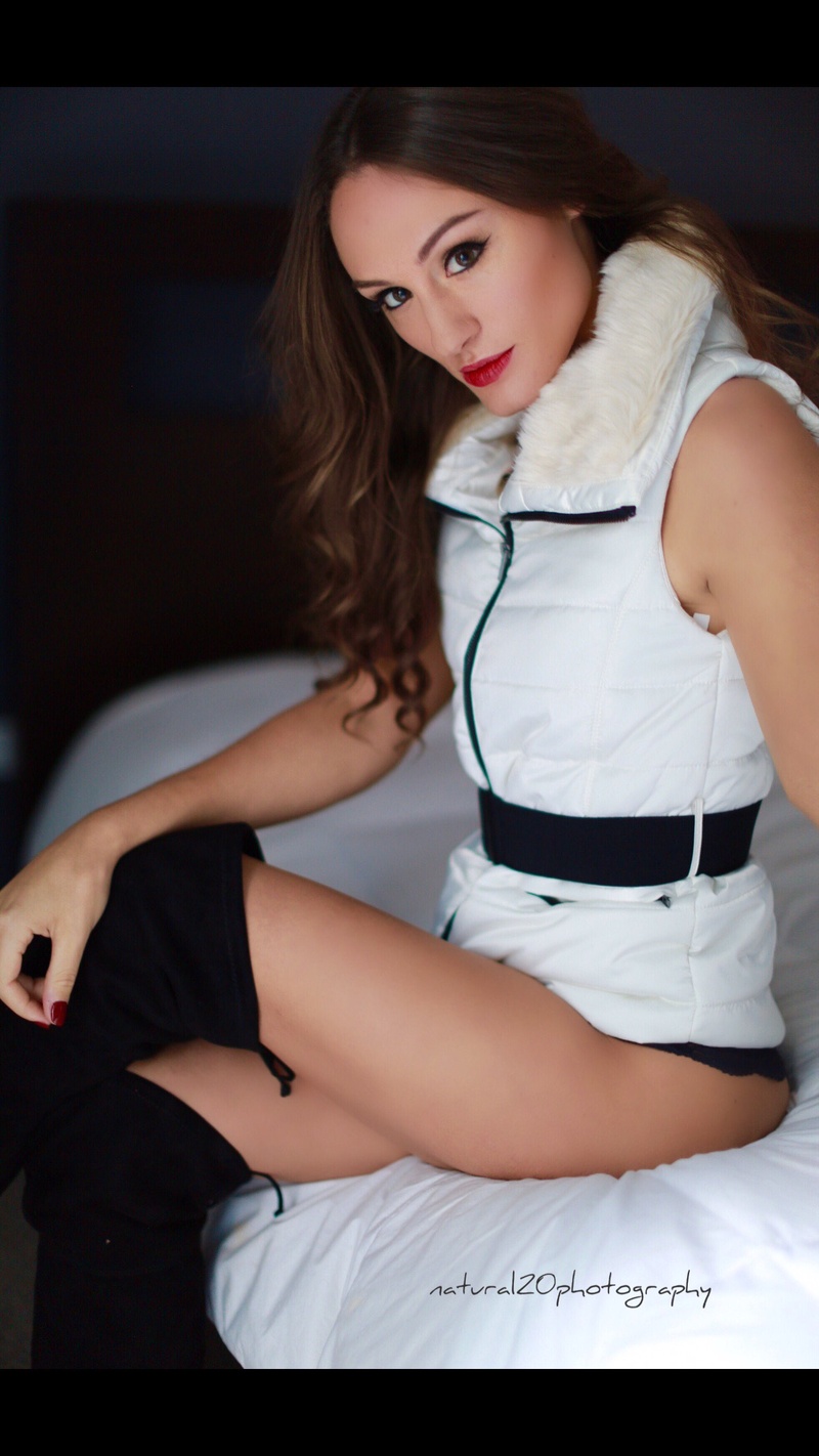 Female model photo shoot of LaurenJean22