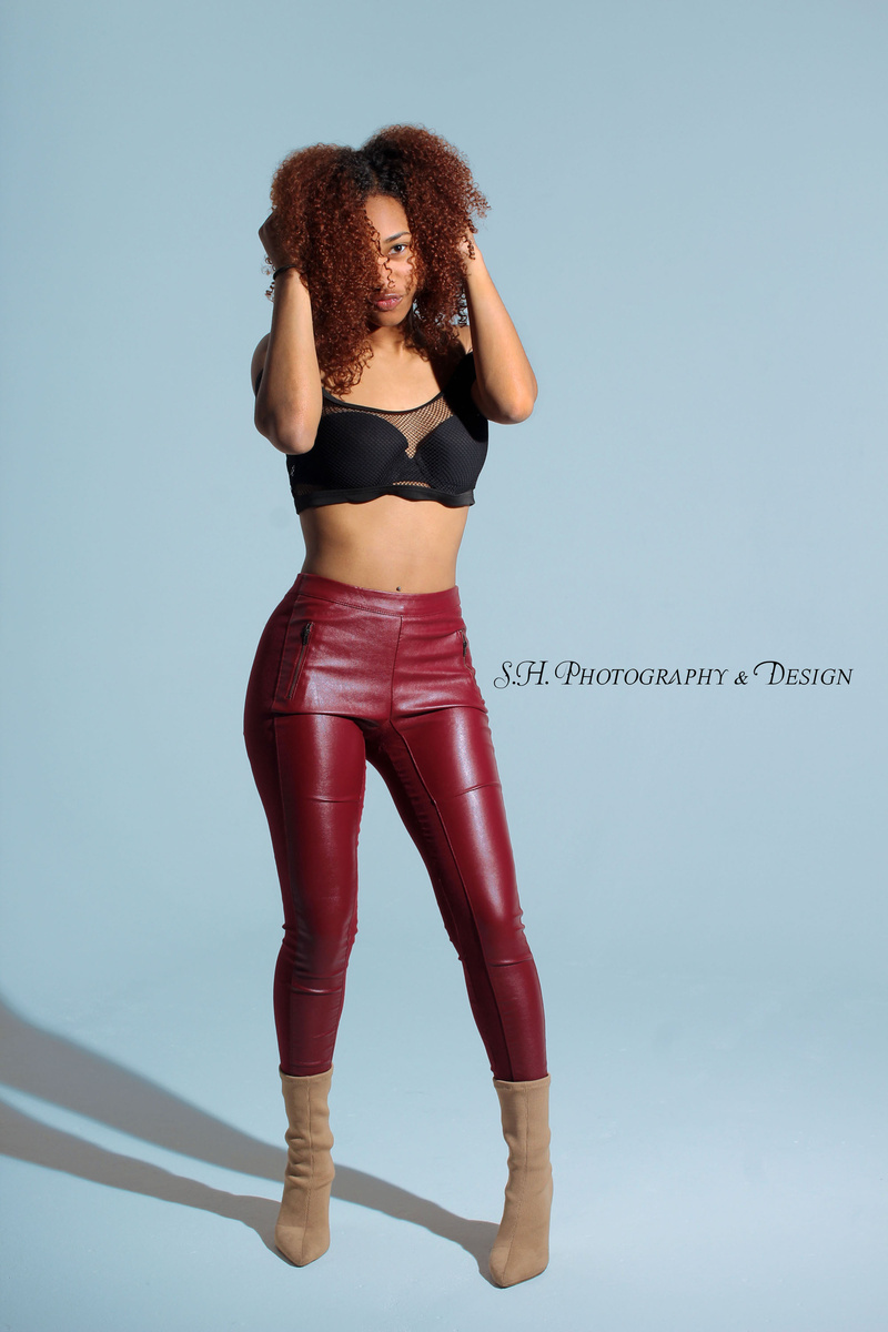Female model photo shoot of SH PhotographyAndDesign in Richmond, VA