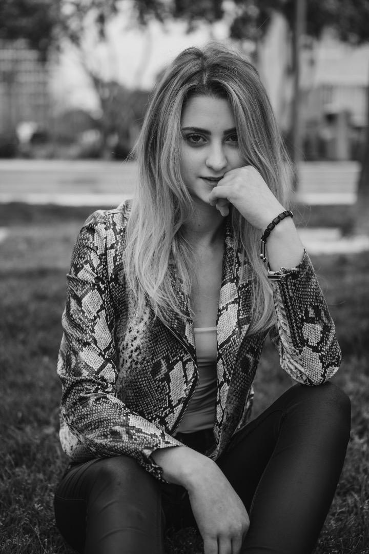 Female model photo shoot of Anastasia Atroshchenko