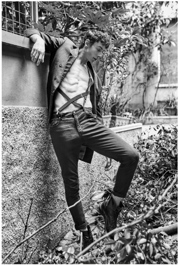 Male model photo shoot of Pietro