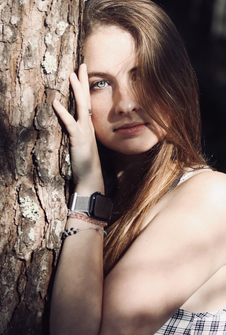 Female model photo shoot of Hannah Meyer by Kyle Perronne