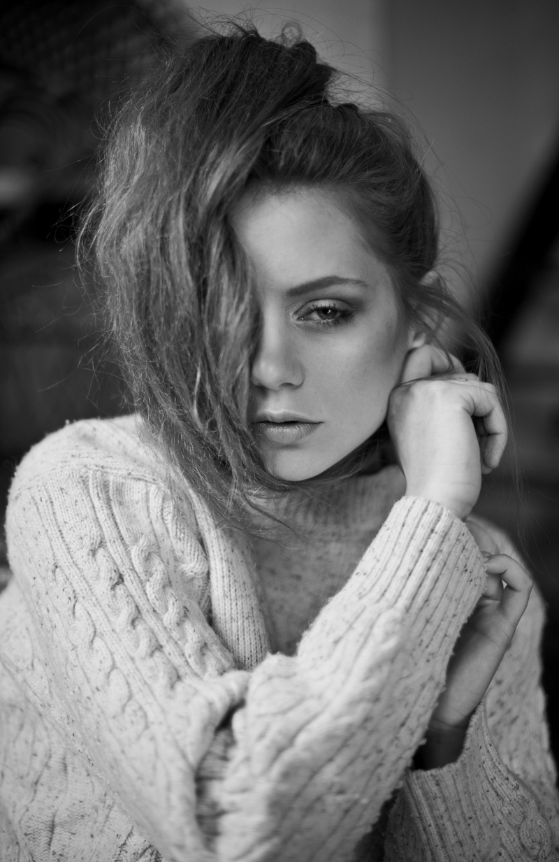 Female model photo shoot of Margaux Verissimo