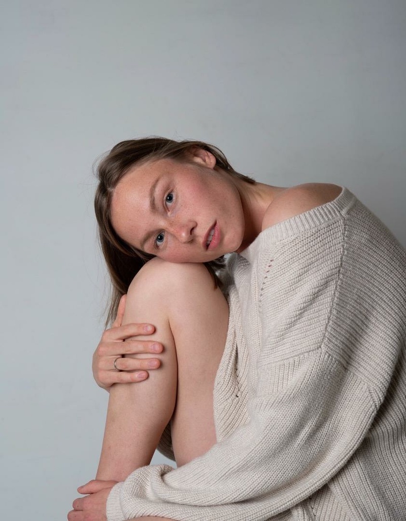 Female model photo shoot of AnnaModel
