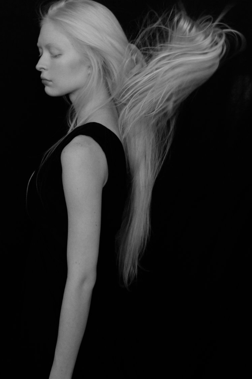 Female model photo shoot of Krystell Barraza