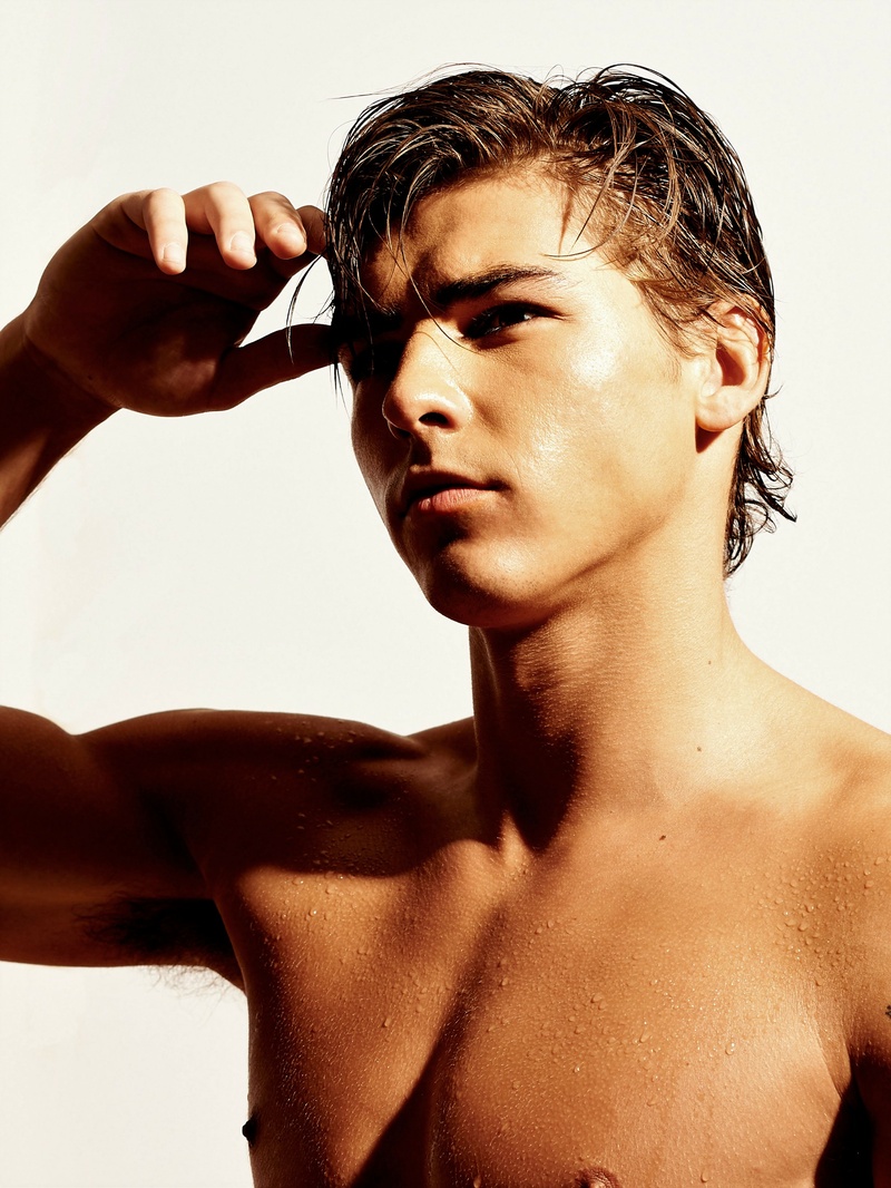 Male model photo shoot of AlexDmitry