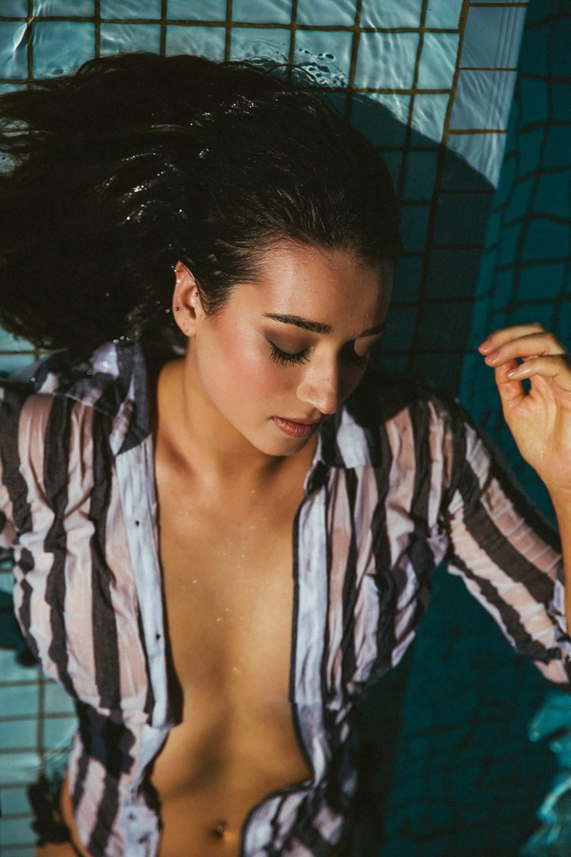 Female model photo shoot of Zara Alexandra