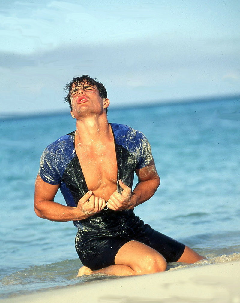 Male model photo shoot of Diego Miguel Viscardi in Oranjestad, Aruba
