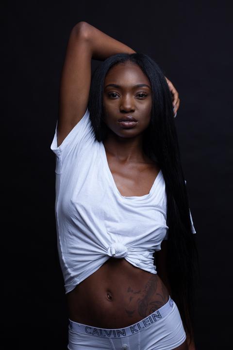 Female model photo shoot of Jazmine Johnson 
