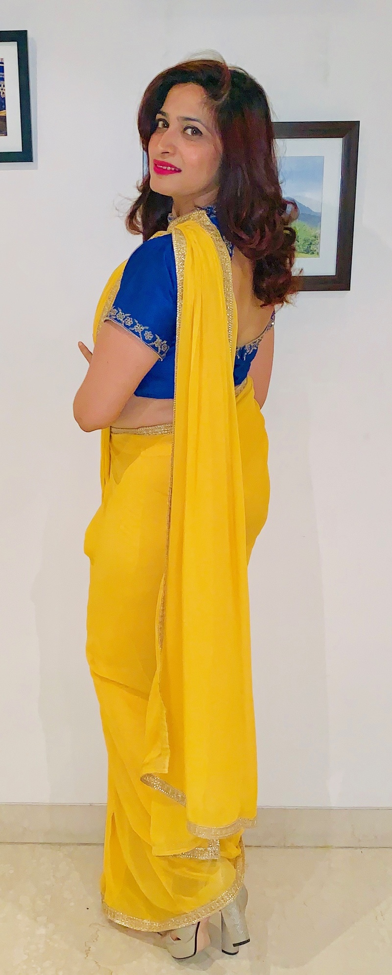 Female model photo shoot of Mridula Khatri
