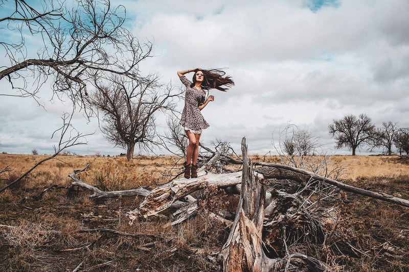 Female model photo shoot of Ellie Rich in Colorado