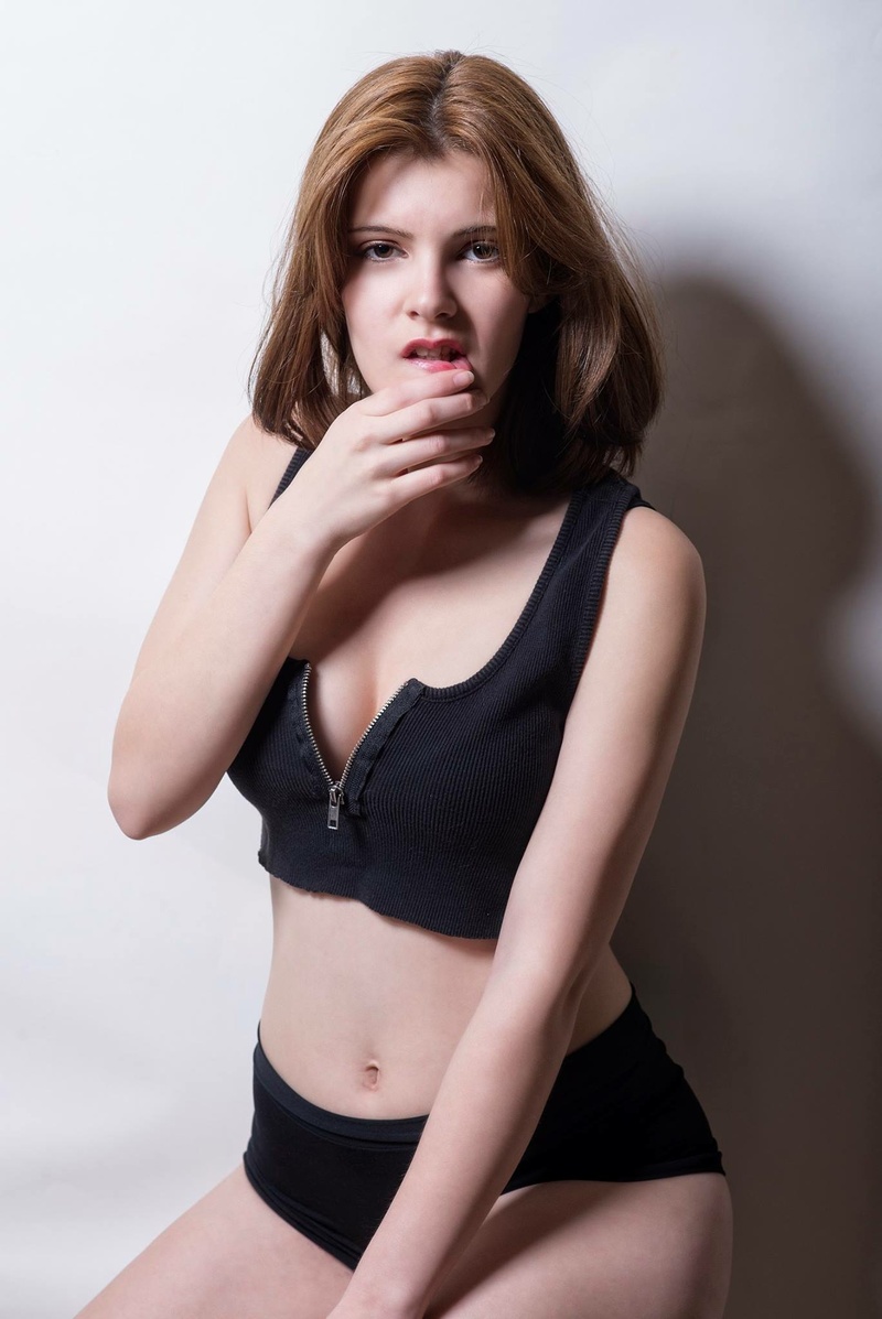 Female model photo shoot of Aurora Penelope Rose