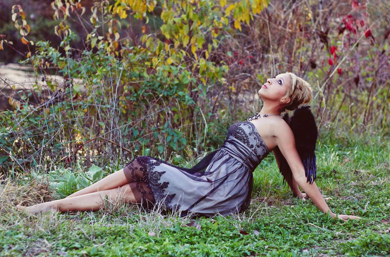 Female model photo shoot of Mar-kel Antionette