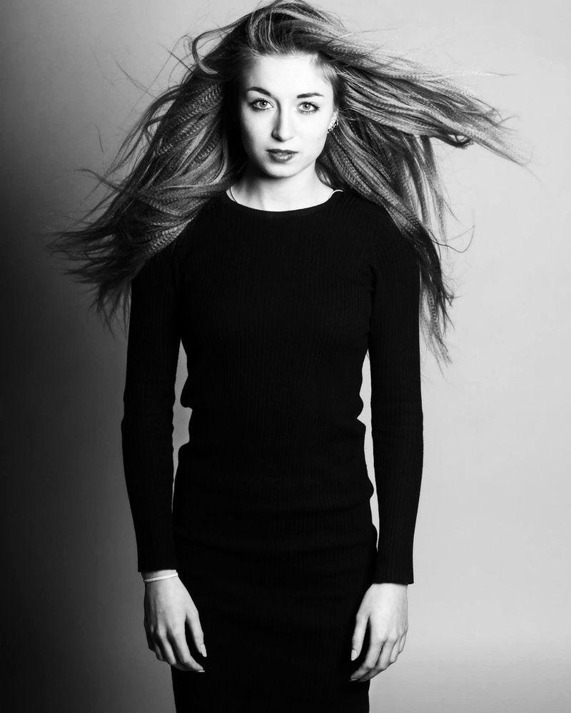 Female model photo shoot of Julia_Smushkova