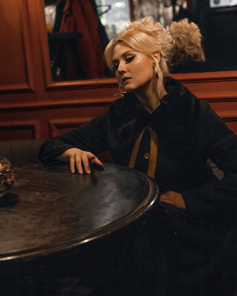 Female model photo shoot of Darya Tarasova