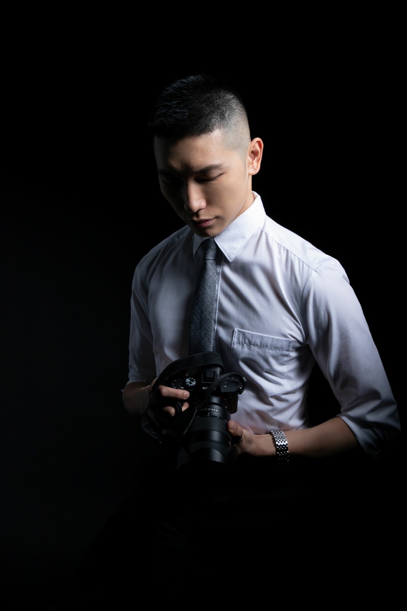 Male model photo shoot of Nathan Zhu