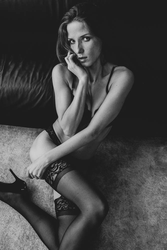 Female model photo shoot of Nica Rossato
