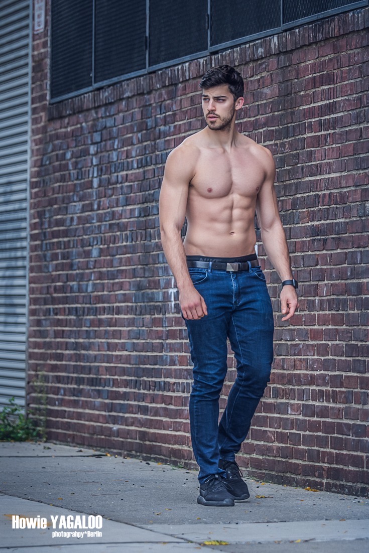 Male model photo shoot of Tom Pfeiffer