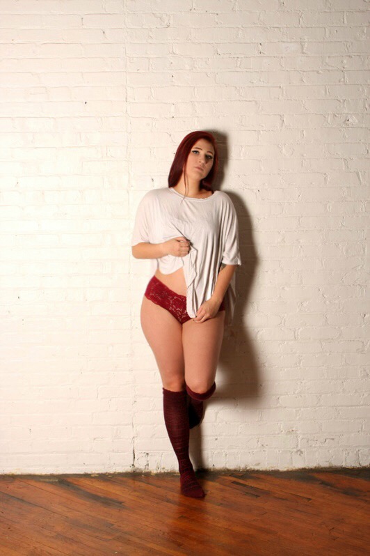 Female model photo shoot of Sloan Delany