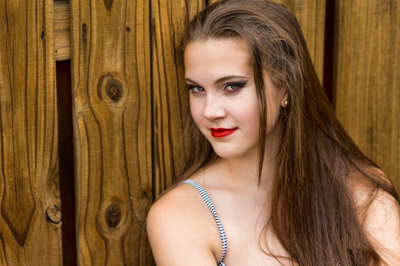 Female model photo shoot of Morgan Bartley