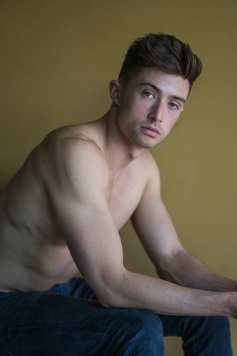 Male model photo shoot of Cal Nattapol