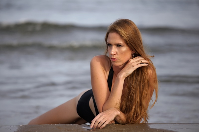 Female model photo shoot of Cathi23 in Valencia