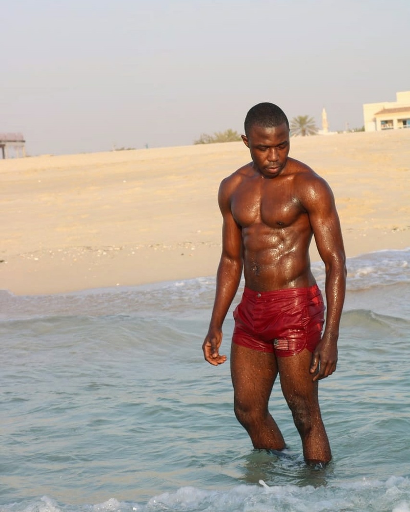 Male model photo shoot of Stephanedst in Dubai