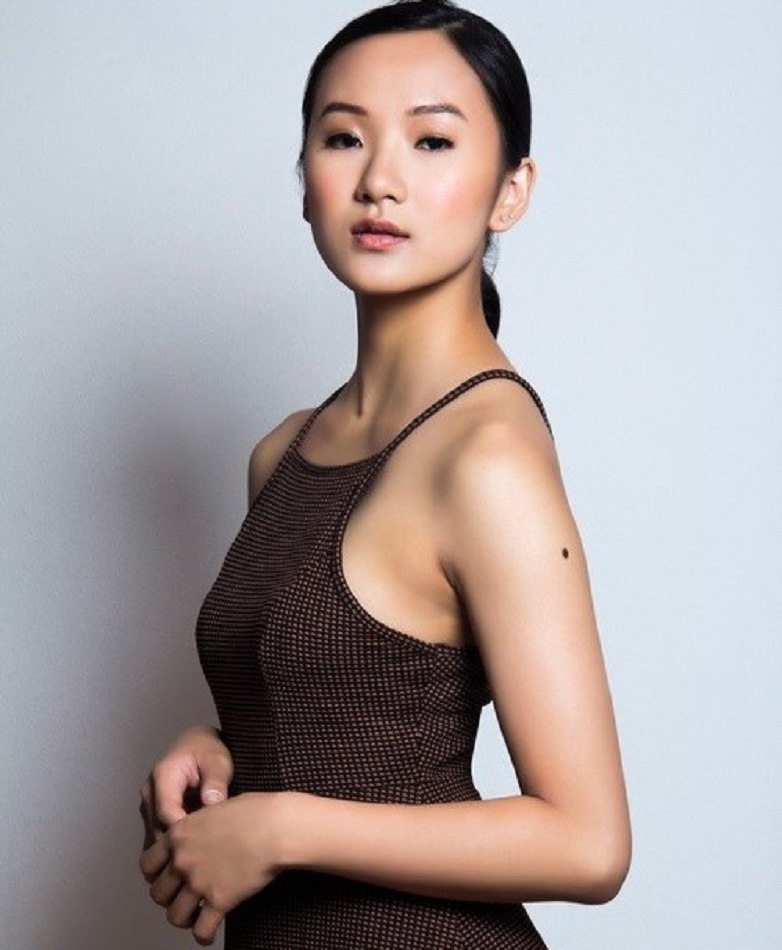 Female model photo shoot of swang18