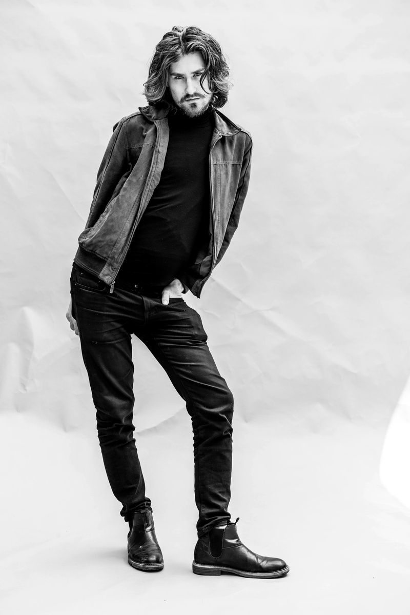 Male model photo shoot of Yvesstclair