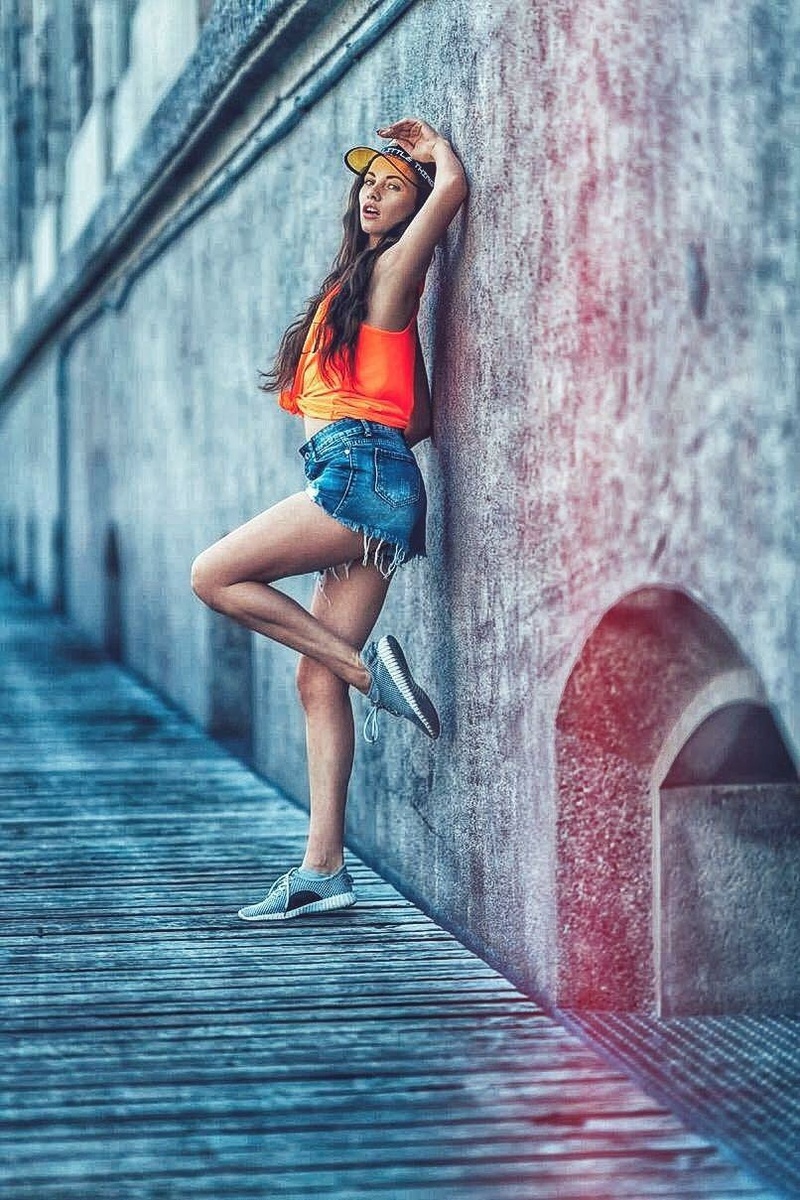 Female model photo shoot of Serenity_rise