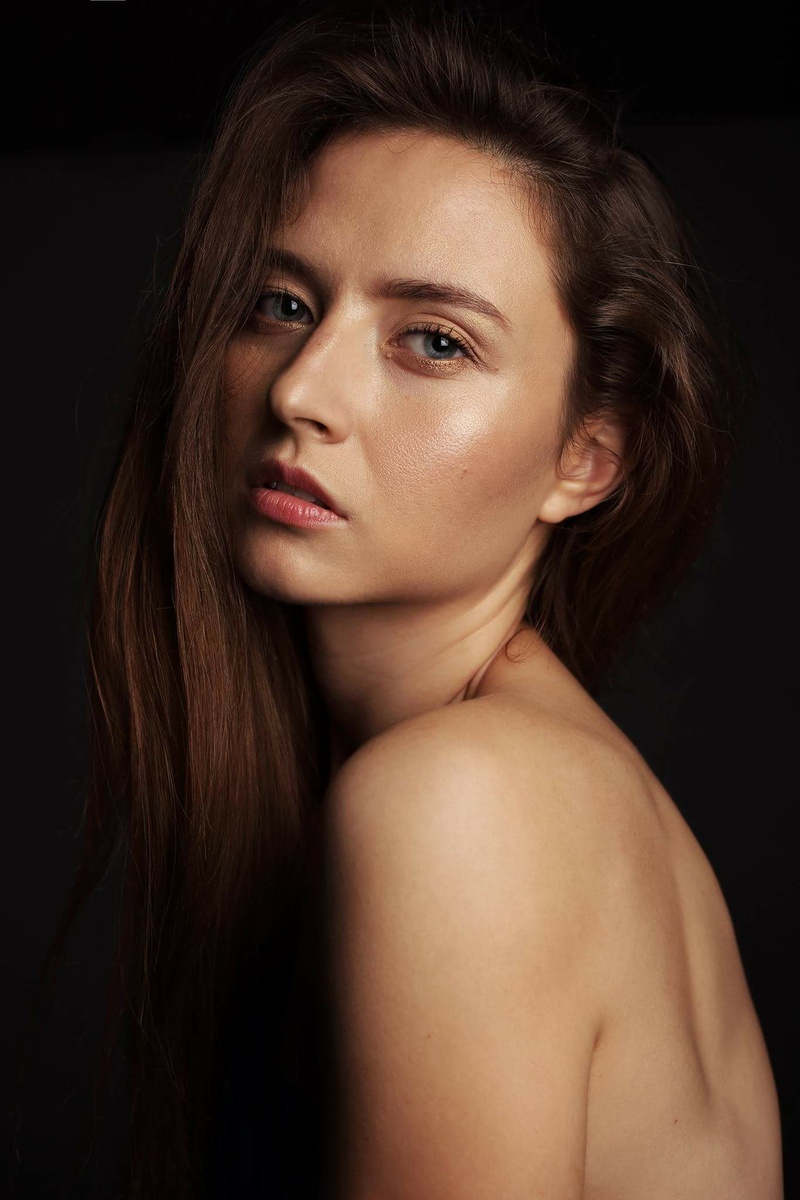 Female model photo shoot of mila_shok