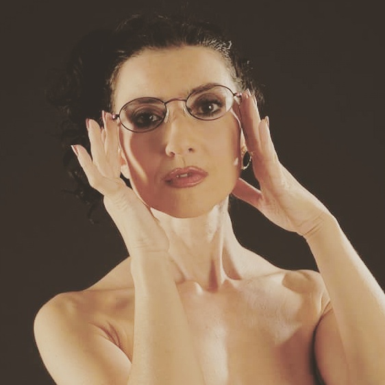Female model photo shoot of Paola Giardoni
