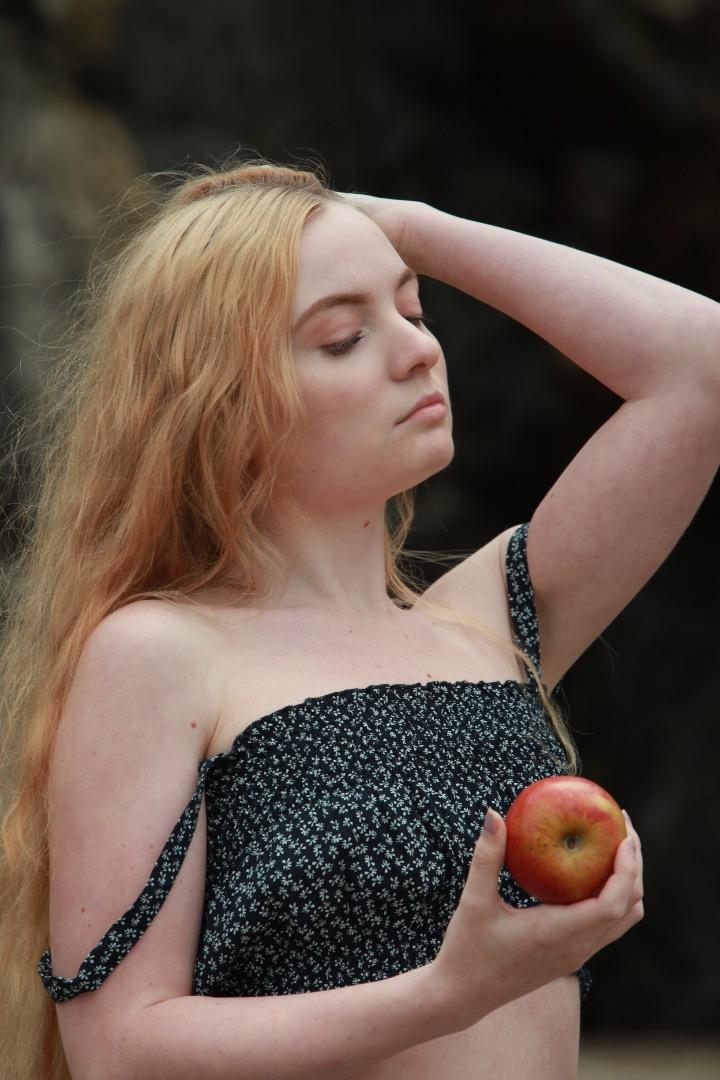 Female model photo shoot of amberroemer
