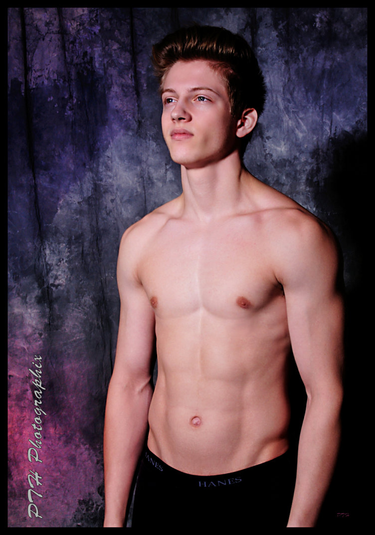 Male model photo shoot of PTH Photo