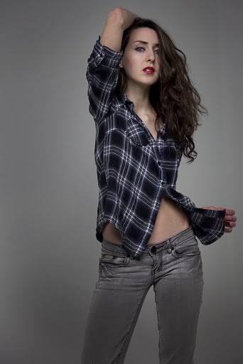 Female model photo shoot of JennyLouModel