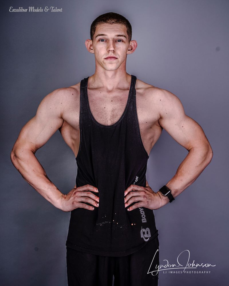 Male model photo shoot of Brandon Wiggins