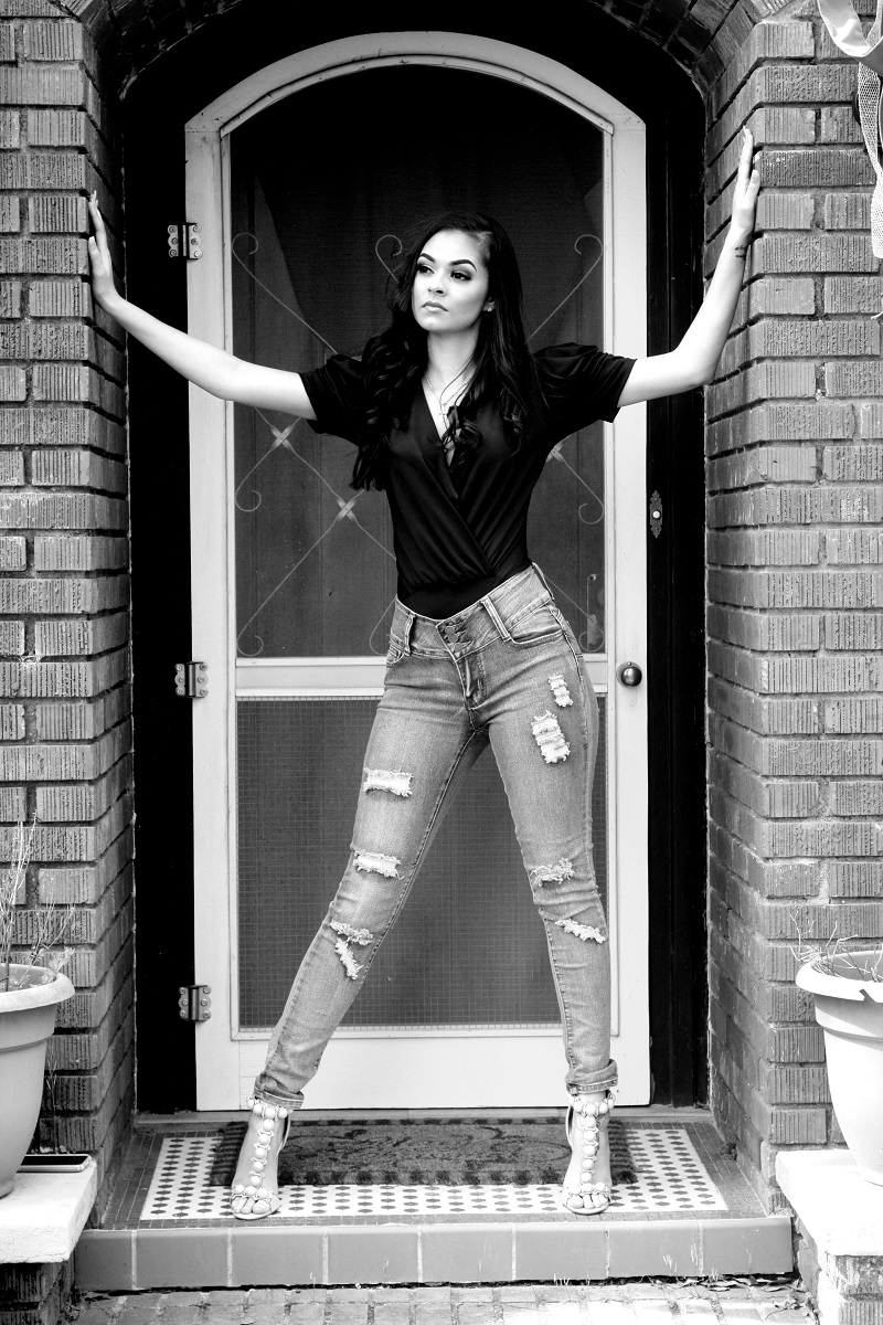 Female model photo shoot of Santana059 in North Carolina