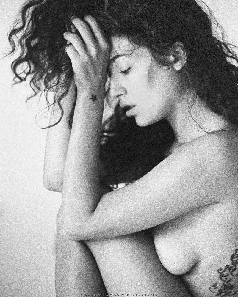Female model photo shoot of Alessandra Giulia