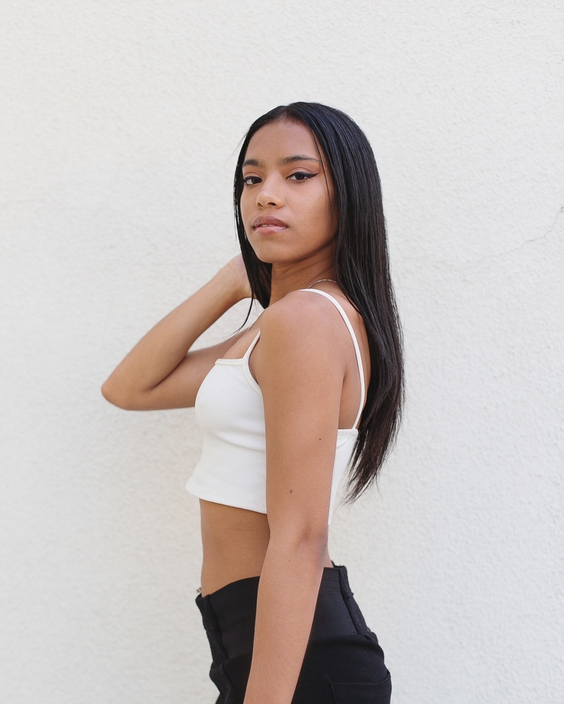 Female model photo shoot of Darla Honey Covington in Downtown Los Angeles