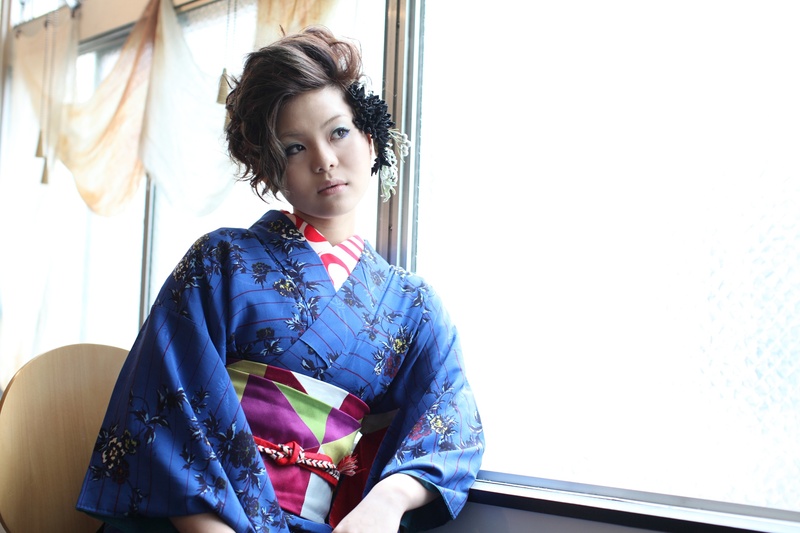Female model photo shoot of Suzy_Kimono