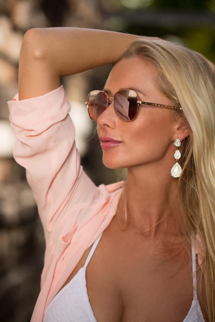 Female model photo shoot of Maria Terentyeva