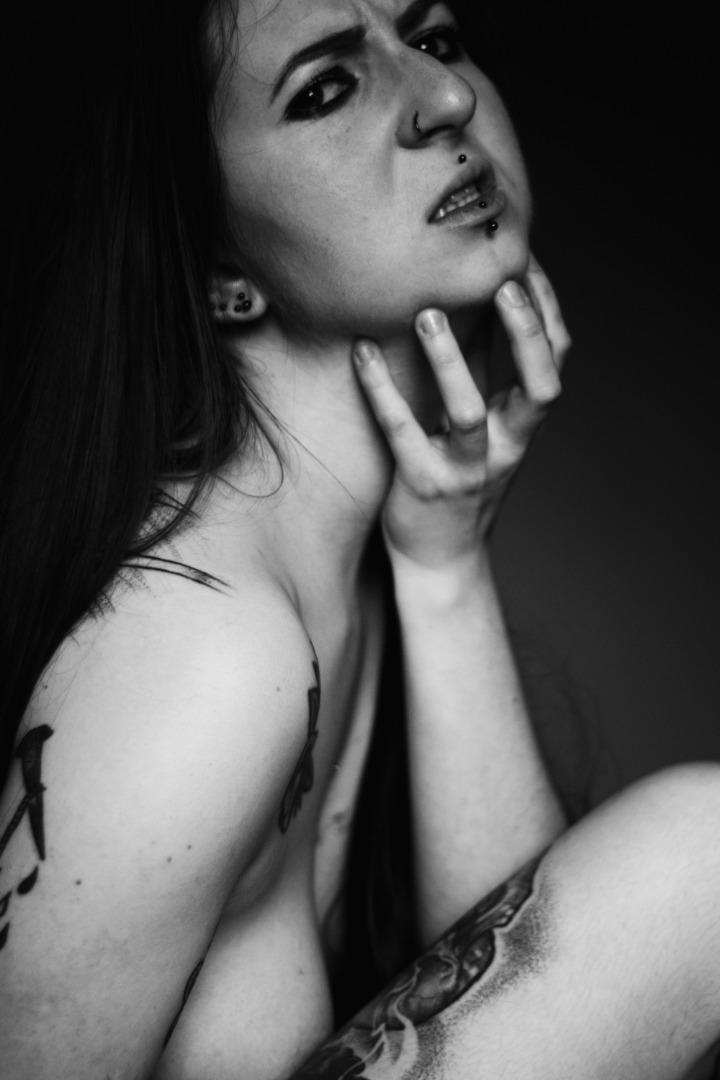 Female model photo shoot of LadyFoxx